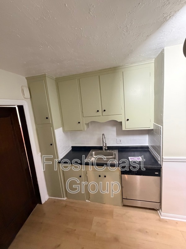 Photo - 18405 Newell Rd Unit 1 - Downstairs