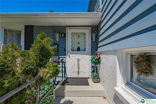 Photo - 2627 Nottingham Rd