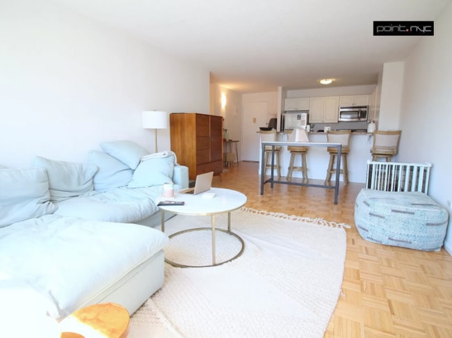 Photo - 3 bedroom in nyc NY 10011