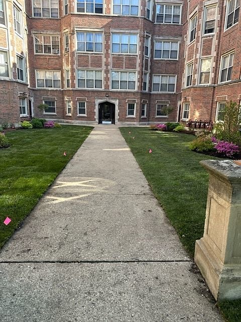 Building Photo - 1724 E 70th St Unit 2