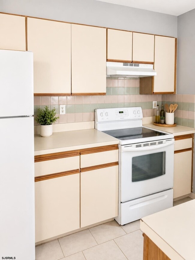 700 N Franklin Blvd Unit 1105