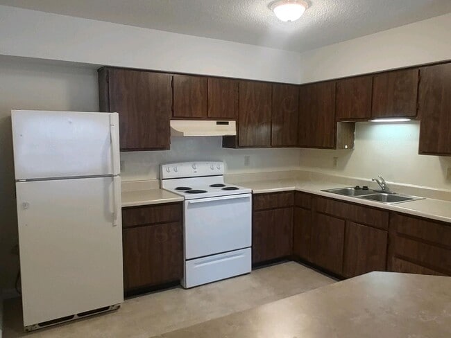 Photo - Dogwood Apartments Unit 06