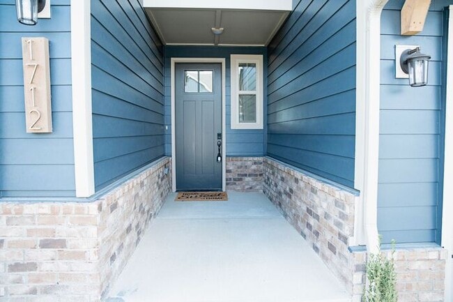 Photo - Modern Townhome for Rent!