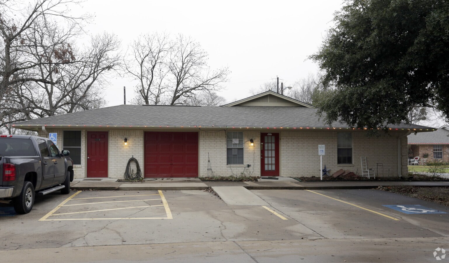 Photo - Lakeridge Apartments