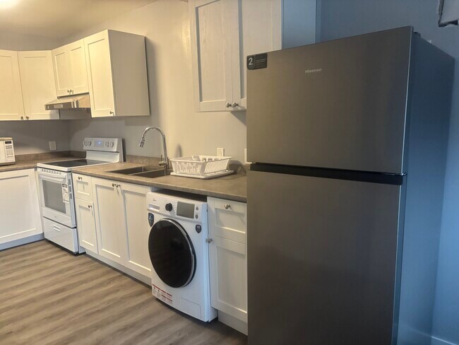 Photo - 226 Kenilworth Av N Unit 2