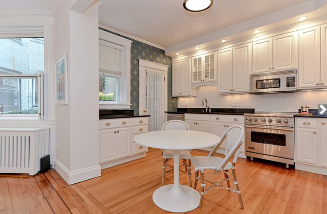 Photo - 345 Commonwealth Ave Unidad 8