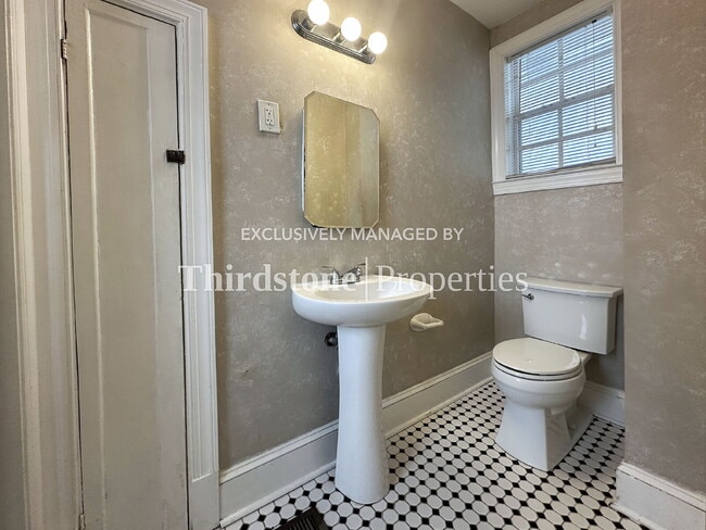 Photo - 2667 Forbes St Unidad 2