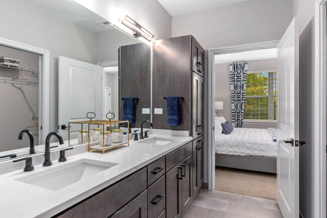 Photo - Encore at Heritage Woods