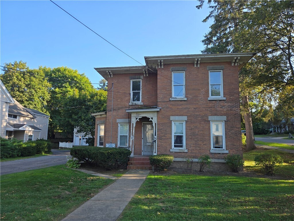 Photo - 301 Church St