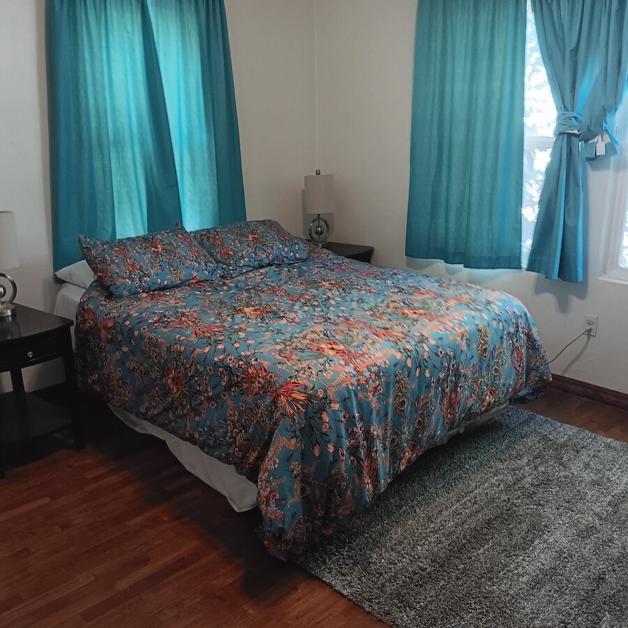 Photo - 310 E Sussex Way