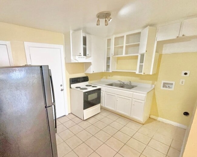 Photo - NEW IN MANAGEMENT - AVAILABLE NOW!