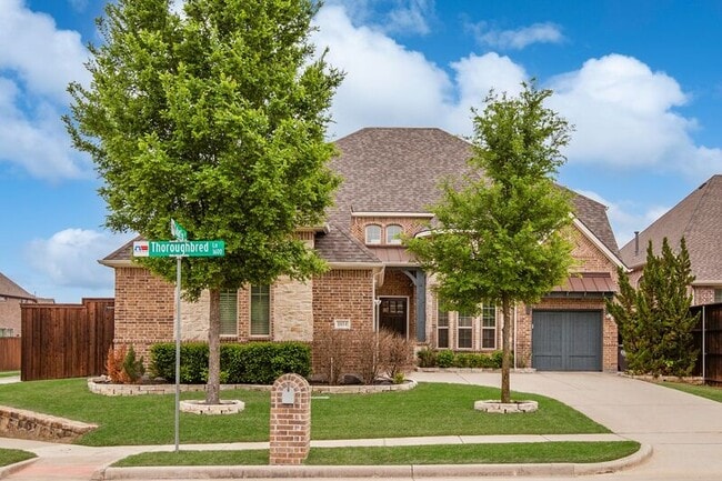 Photo - 1614 Thoroughbred Ln House