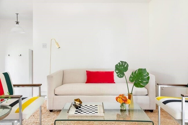 Photo - 1017 Milam Pl