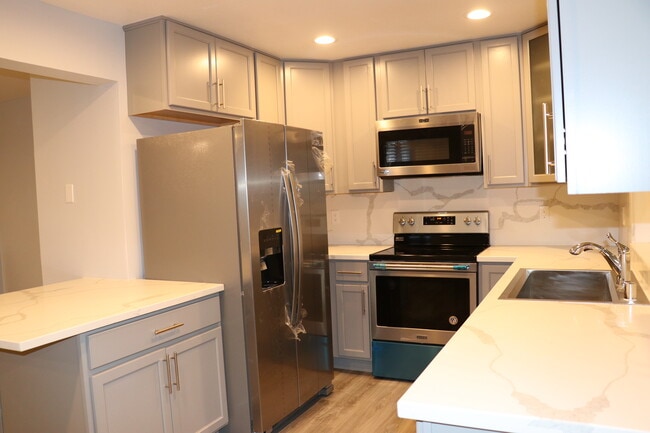 Photo - 16730 Barnell Ave Unit 2
