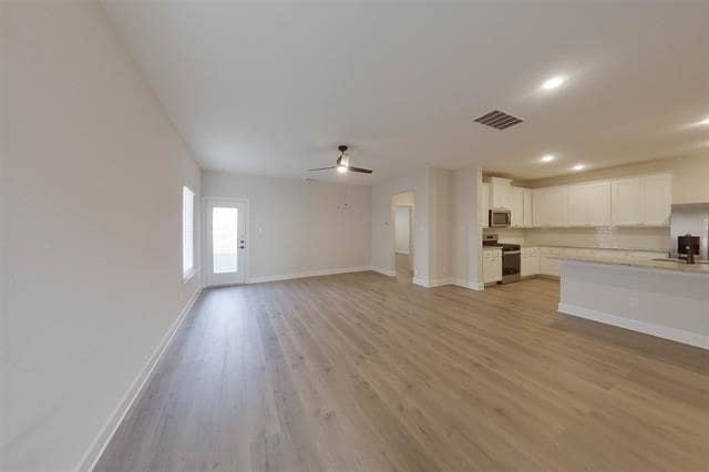 Photo - 1104 Dye Blvd