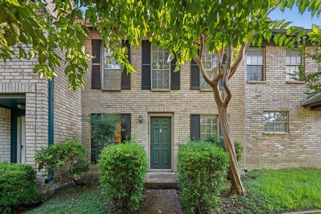 Building Photo - 2104 Bronte Dr Unit 152 Rental