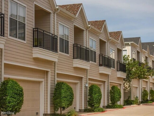 Photo - 2 br, 2 bath Condo - 6740 Davidson Street ...