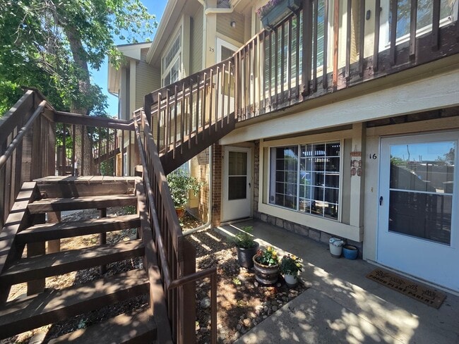 Photo - Perfectly located and priced!
