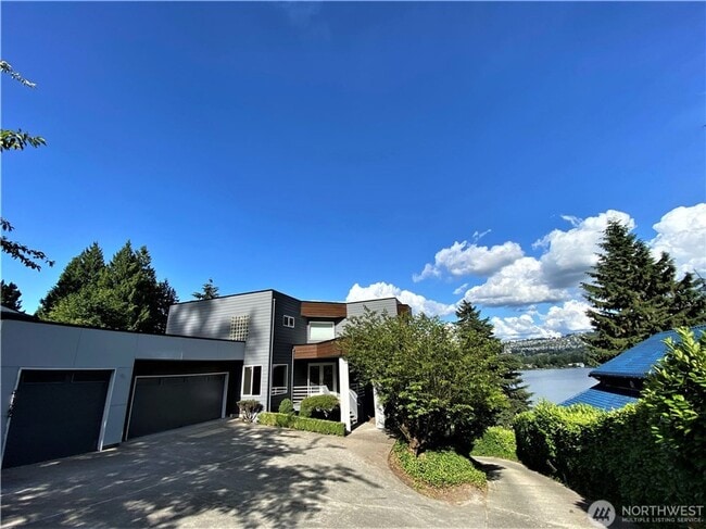 Building Photo - 4bd/3.5ba Mercer Island Home