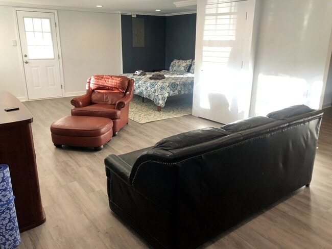 Building Photo - 329 16th Ave NW Unit ID1264548P Rental