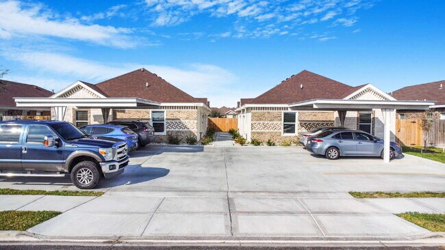 Photo - 3307 Aurora Ln