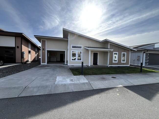 Photo - Senior Living Community (55+) - Built In 2021 - High End 2/2 Home With Full Access To Onsite Recr...