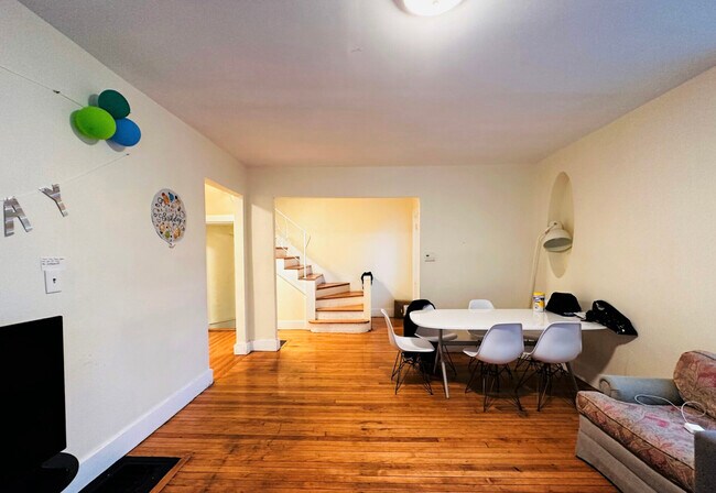 Photo - 30 Wadsworth St