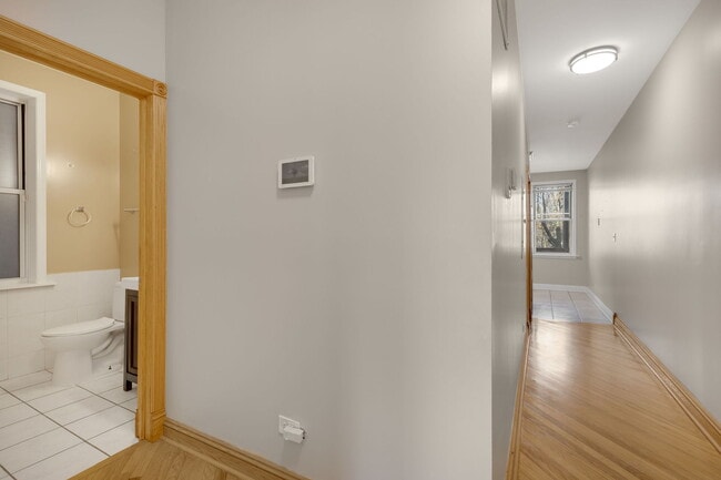 Photo - 931 Brummel St