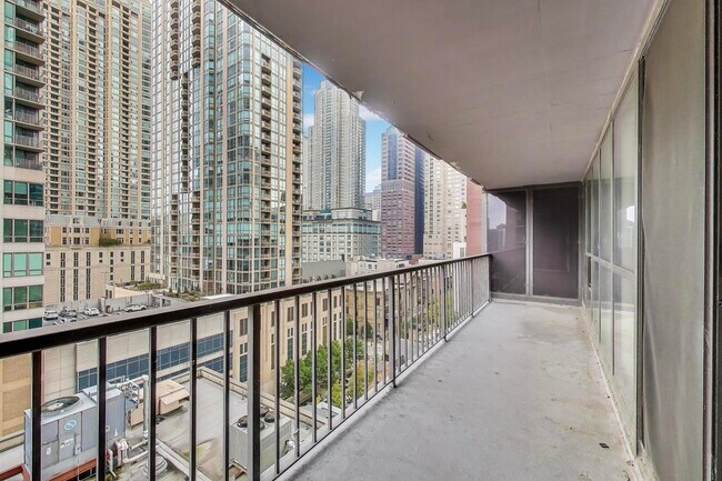 Photo - 10 E Ontario St Unit 1110