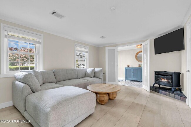 Photo - 2225 Riviera Pkwy