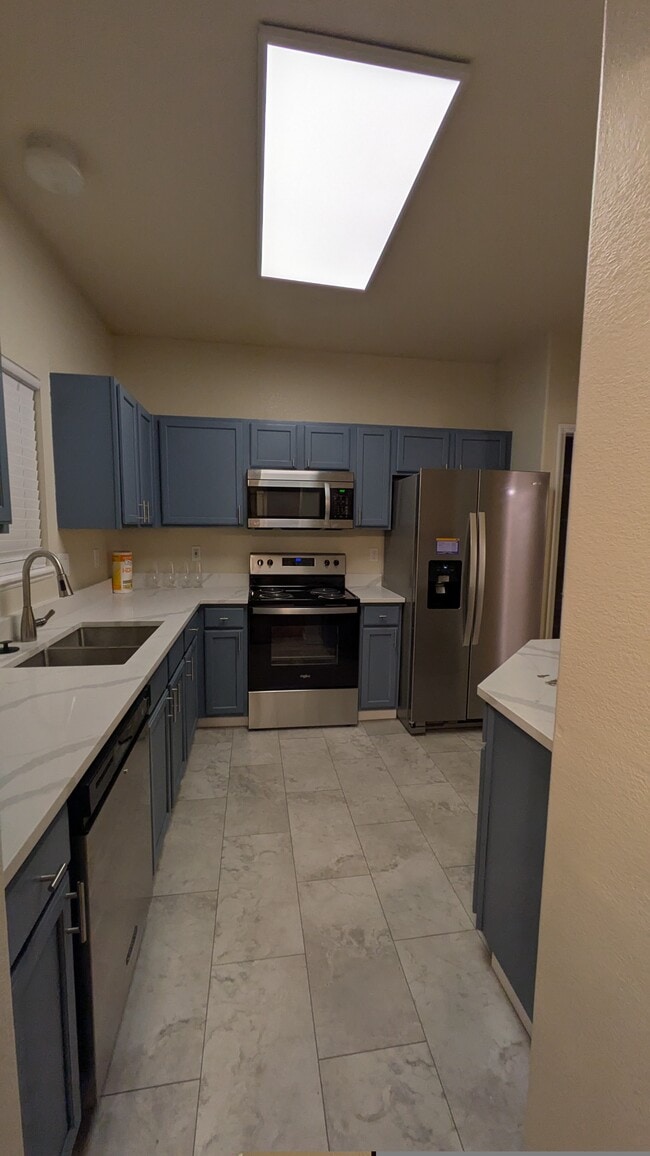 Remodeled Kitchen - 3810 Strawberry Field Grv Unit D