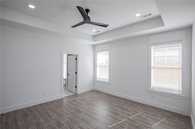 Photo - 4867 Farmhouse St