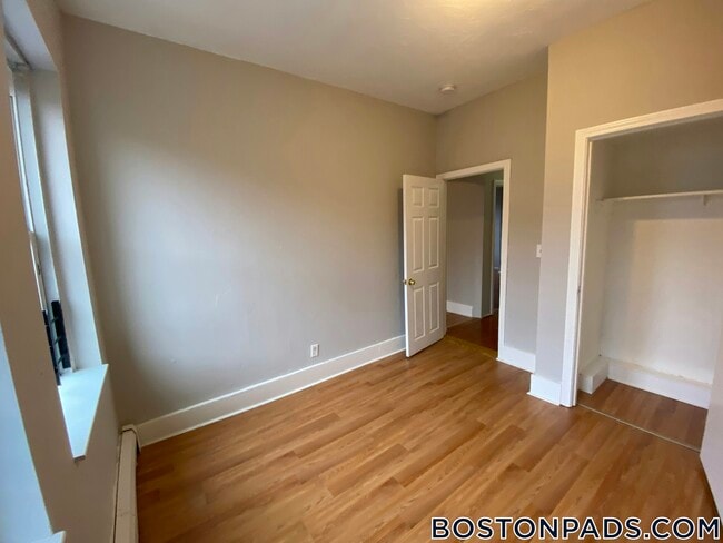 96 Woodledge St Unidad 3L