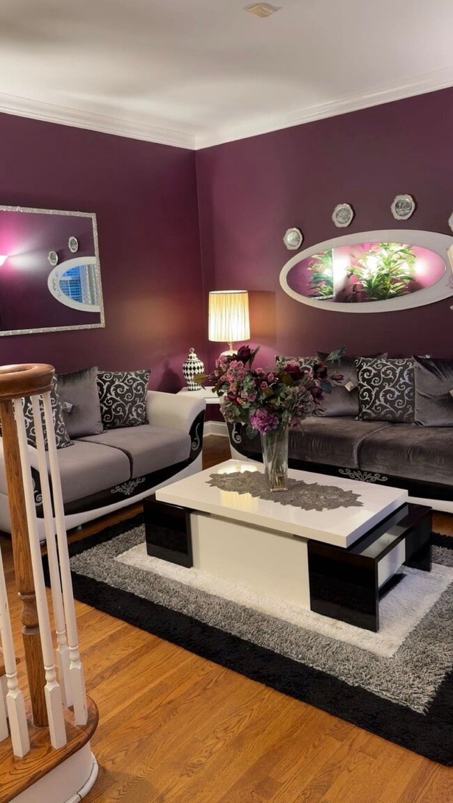 Photo - 110 Yorktowne Pl