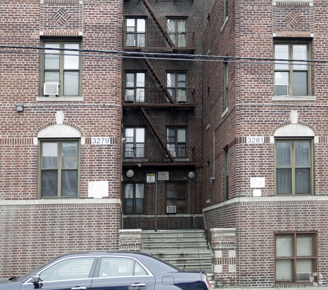 Photo - 3279-3281 Hull