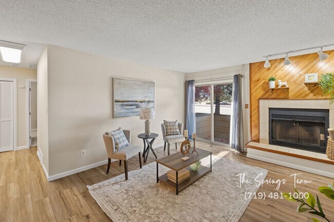 Photo - REMODELED SINGLE-LEVEL 2BD TOWNHOME w/ A/C - Security Deposit Waiver Available