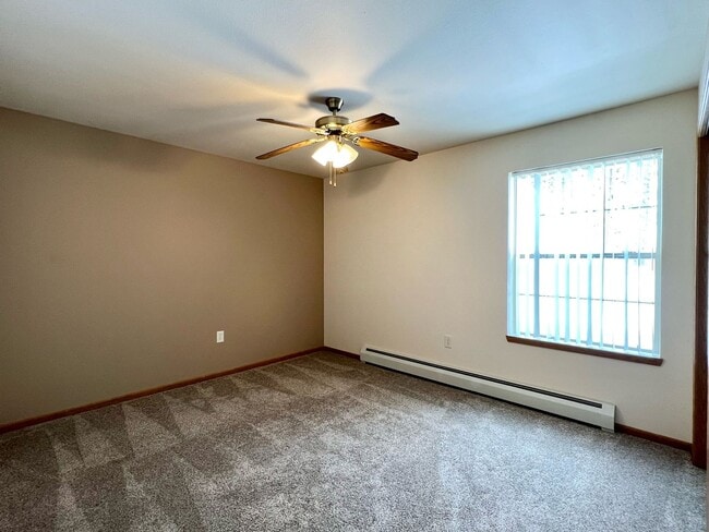 Photo - River View Apartment Community