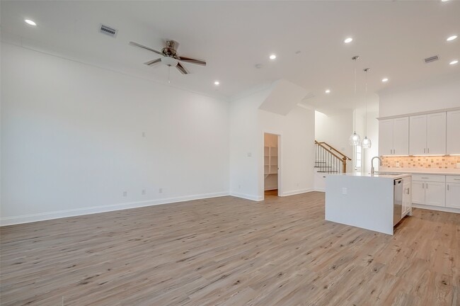 Photo - 8449 Jutland Rd