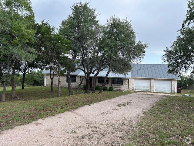Building Photo - 260 Hilltop Dr Rental
