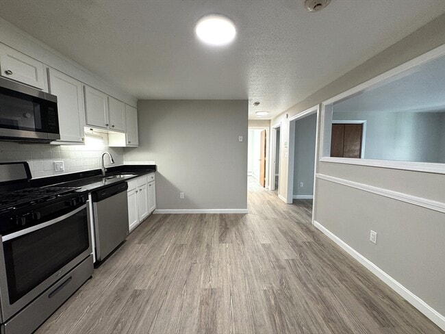 Building Photo - 4 Dodge Rd Unit 1-B9 Rental