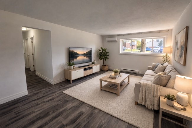 Photo - 24 Wellington St