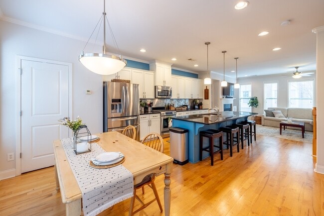 Photo - 260 Goodson Way NW