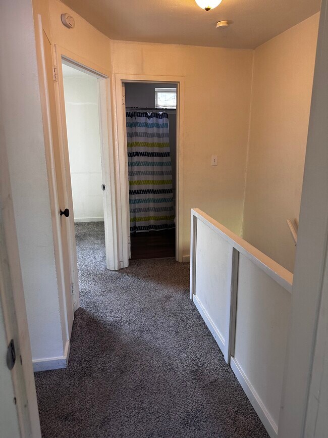 Hallway and linen closet - 2405 Lincoln Ave
