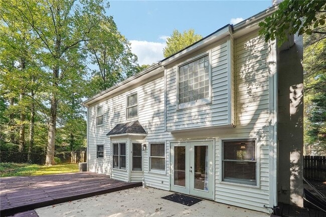 Photo - 515 Spring Gate Ln