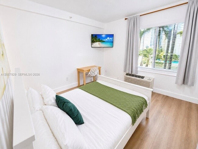 Photo - 3025 Indian Creek Dr Unit 106