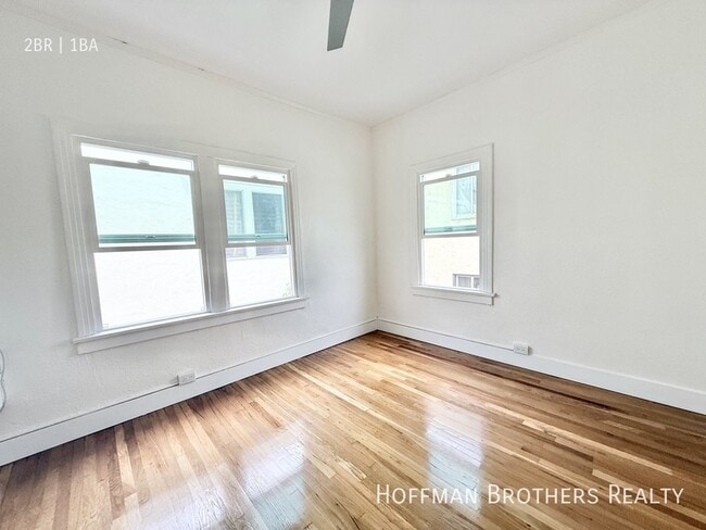 Photo - 4850 1/2 Mascot St -