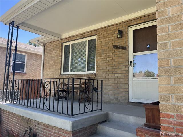 Photo - 4243 Wyandot St