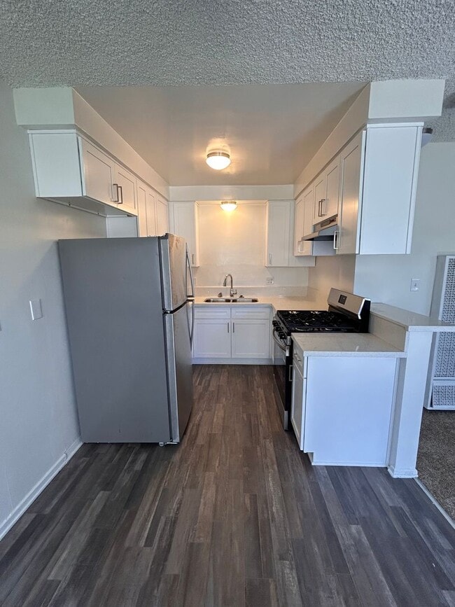 Photo - 4113 W 136th St Unit C