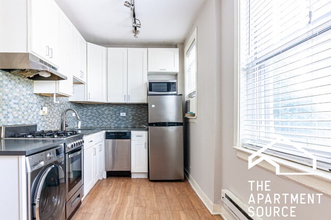 Photo - 511 W Belmont Ave Condo Unit 21