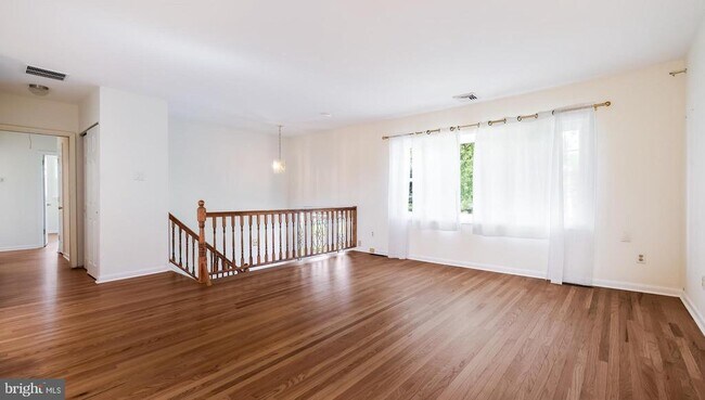 Photo - 338 Natale Ln